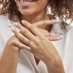 Histoire d'Or Bague Agnes