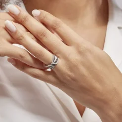 Histoire d'Or Bague Agnes