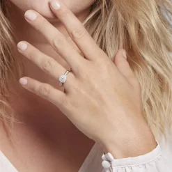 Bague Or Blanc  Shirlene Diamant Synthetique-Histoire d'Or Clearance