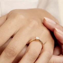 Histoire d'Or Bague Solitaire Artemis