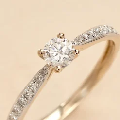 Histoire d'Or Bague Solitaire Hemera