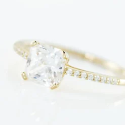 Histoire d'Or Bague Solitaire Or Jaune Beline Oxyde De Zirconium