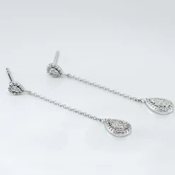 Histoire d'Or Boucles D'oreilles Pendantes Mariona Or Blanc Diamant