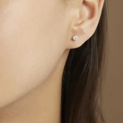 Histoire d'Or Boucles D'oreilles Puces 4 Griffes Or Jaune Diamant Synthetique