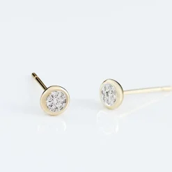 Histoire d'Or Boucles D'oreilles Puces s