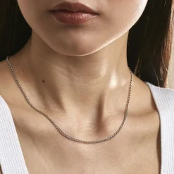 Histoire d'Or Chaîne Capucin Maille Marine Plate