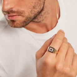 Histoire d'Or Chevalière Luukas Or Jaune Diamant