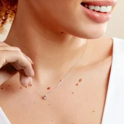 Histoire d'Or Collier Diamotion