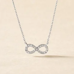 Histoire d'Or Collier Infini Empierre Or Blanc Diamant