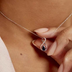 Histoire d'Or Collier Odessa Or Blanc Saphir Diamant