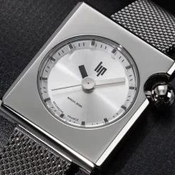 LIP Montre Mach 2000 Mini Square Argenté