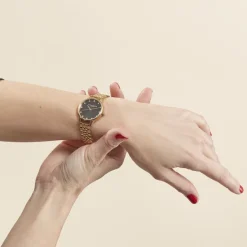 OLIVIA BURTON Montre Classics Noir