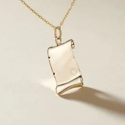 Histoire d'Or Pendentif Irenca Message Parchemin Or Jaune