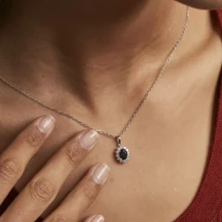 Histoire d'Or Pendentif Vladimir Or Blanc Saphir Et Diamant